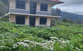 Villa Correia - Ribeiro Frio